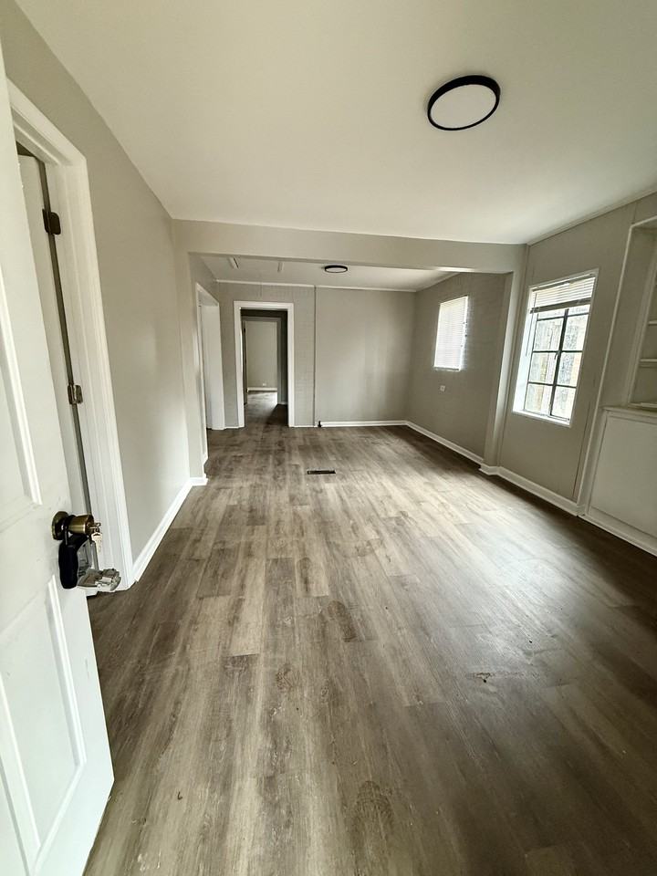 628 Heflin Ave E #1 - Photo 2 of 9