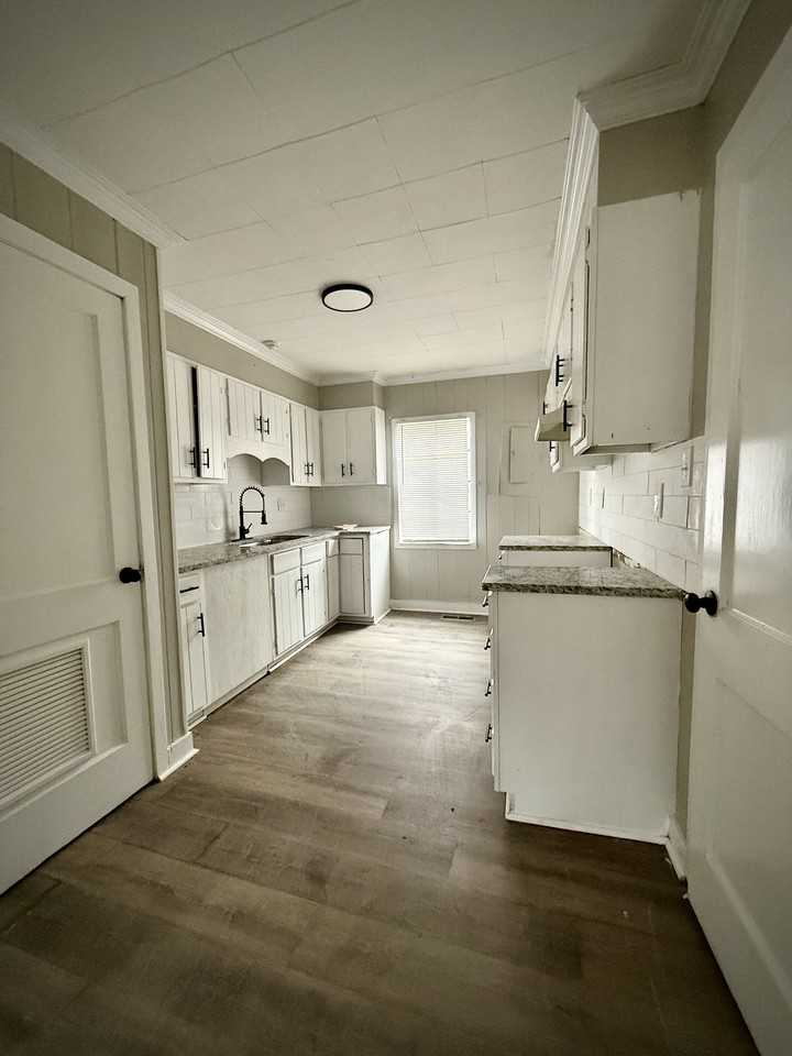 628 Heflin Ave E #1 - Photo 3 of 9