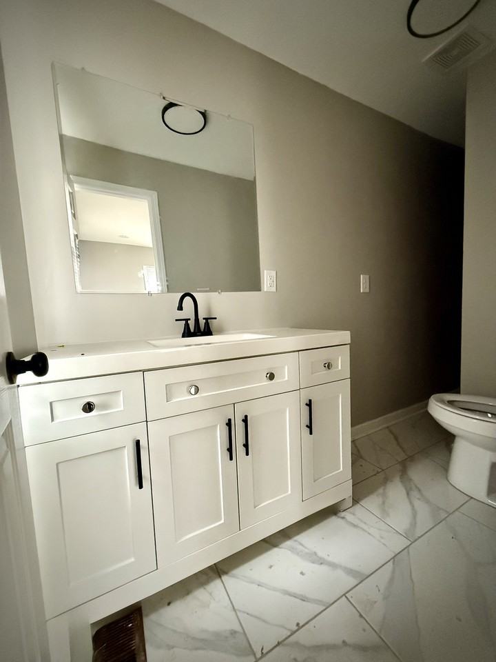 628 Heflin Ave E #1 - Photo 4 of 9