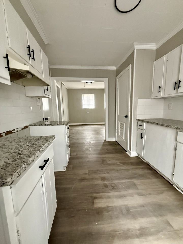 628 Heflin Ave E #1 - Photo 7 of 9