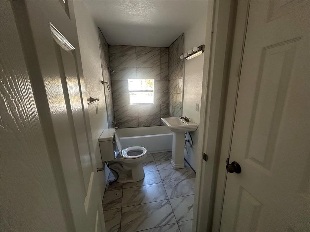 516 S 11th St #REAR - Photo 3 of 5