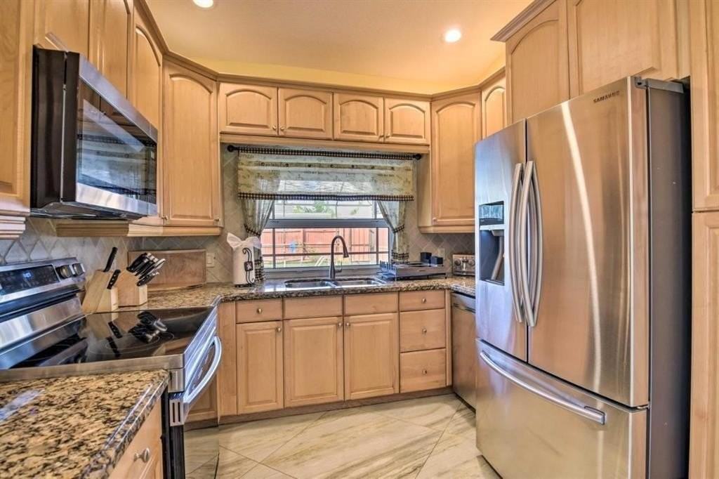 531 Sw 167th Ter - Photo 7 of 9