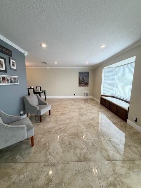 6527 Nw 2nd St - Photo 3 of 33