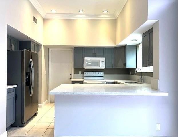 10110 Nw 5th St - Photo 5 of 35