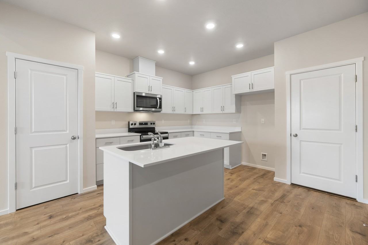 3506 Sw Hartley Ave - Photo 3 of 25