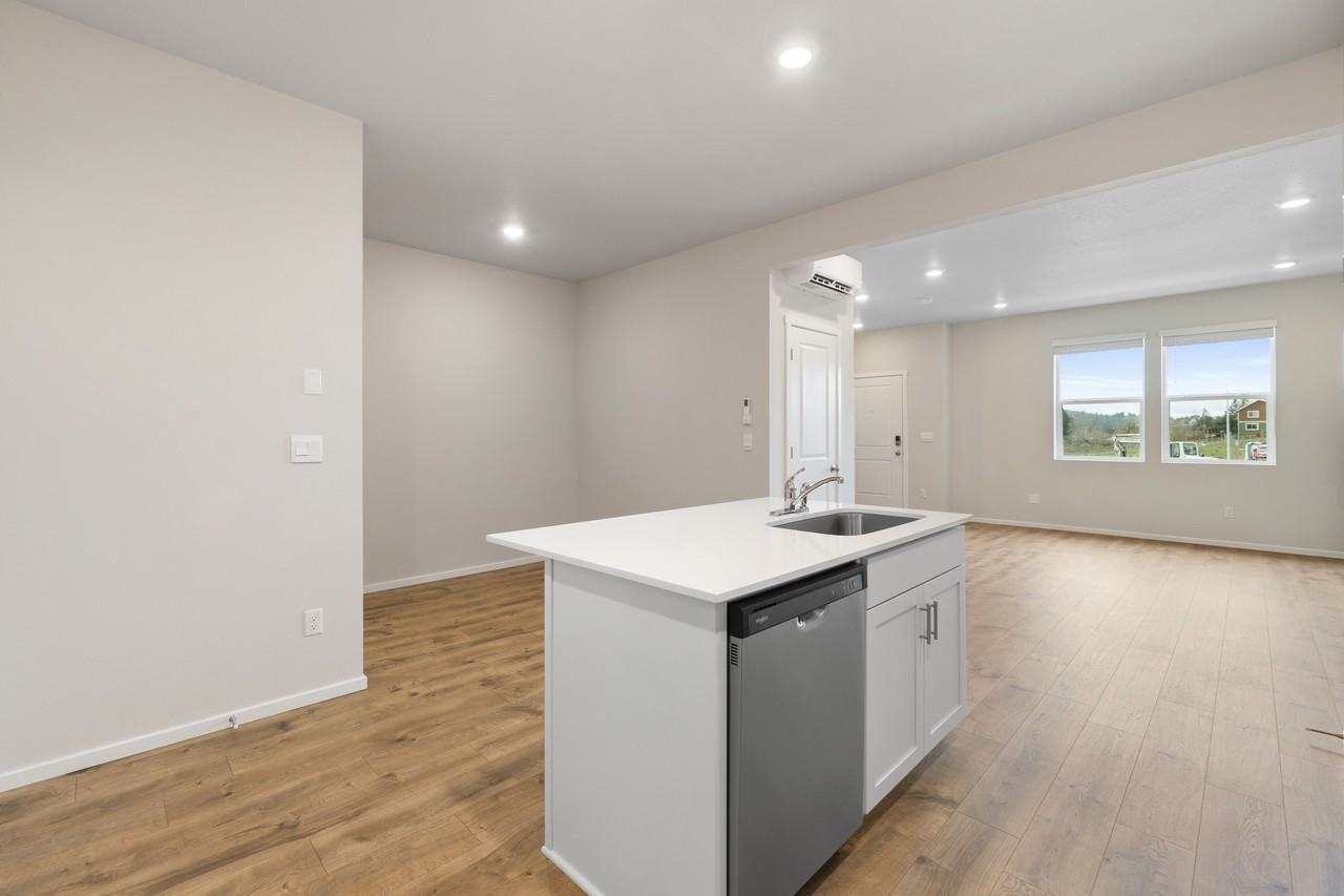 3506 Sw Hartley Ave - Photo 5 of 25