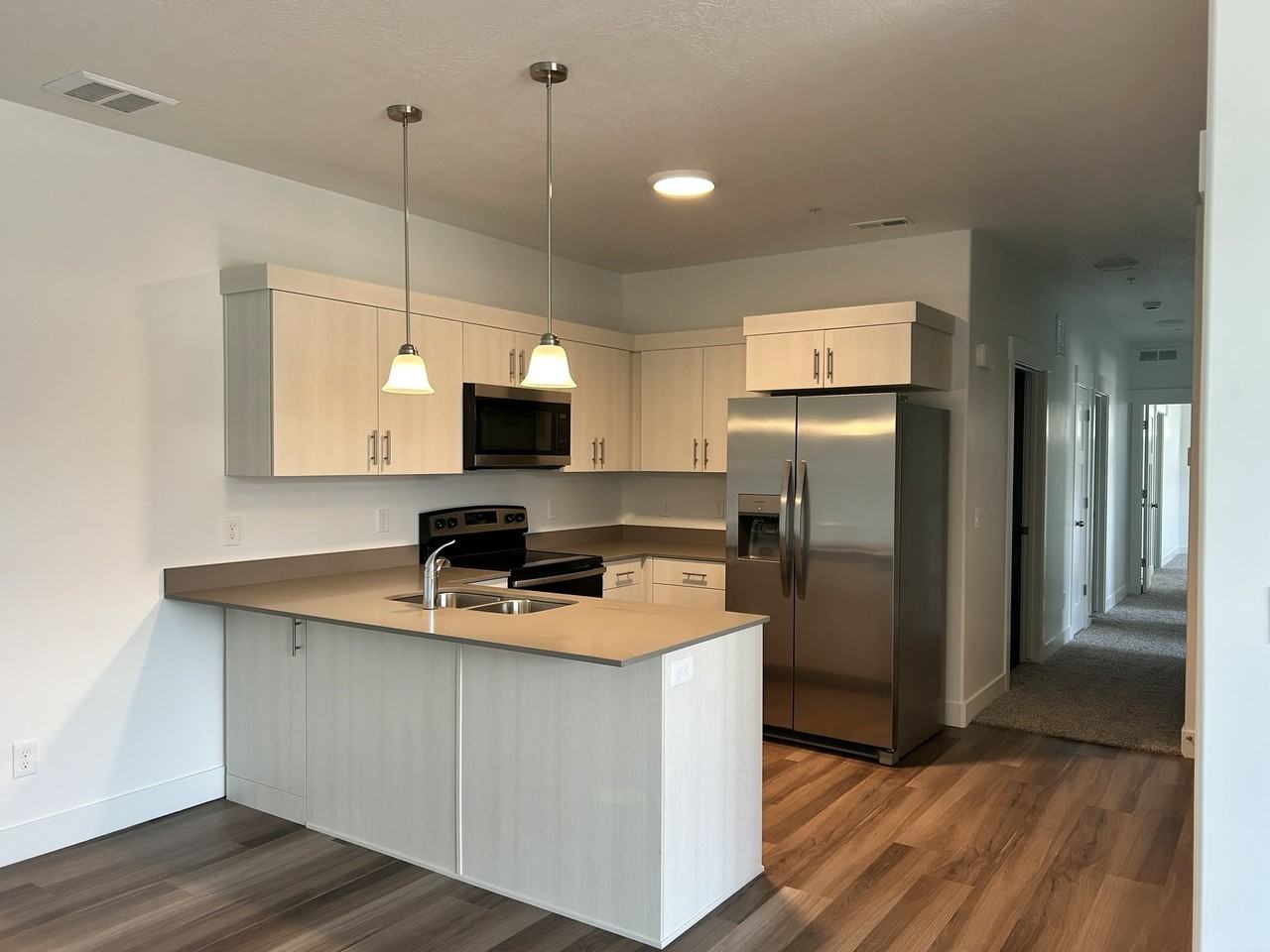 13713 S Hanley Ln - Photo 4 of 16