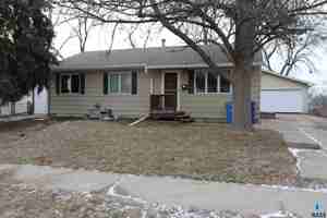 featured image of 925 S Harrington Ave