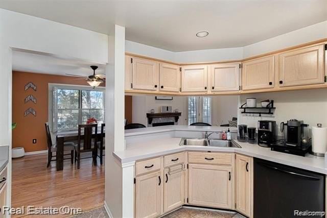 1137 Fairways Blvd - Photo 7 of 27