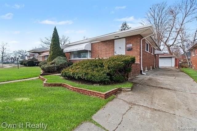 19909 Murray Hill St - Photo 2 of 15