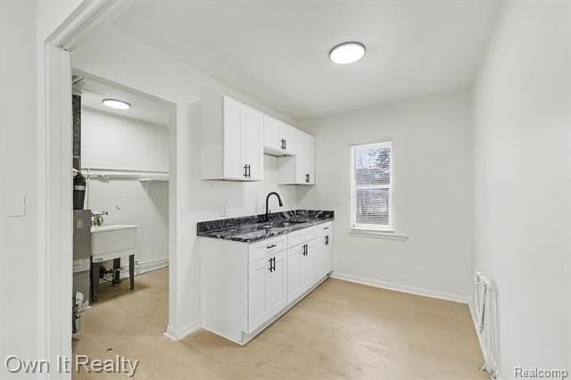 10821 Albany St - Photo 6 of 15