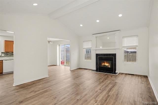 21864 Laurel St - Photo 5 of 19