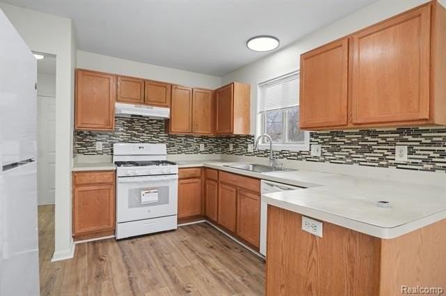 21864 Laurel St - Photo 7 of 19