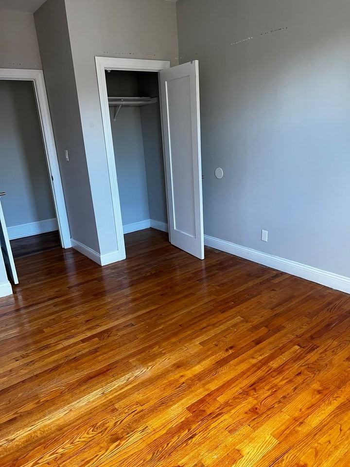 16 Evergreen Avenue - Photo 5 of 7