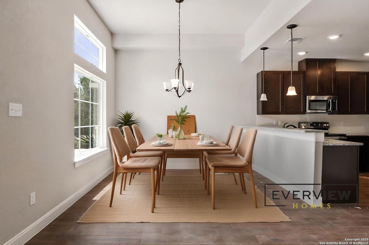 243 Sliprock DR - Photo 6 of 24