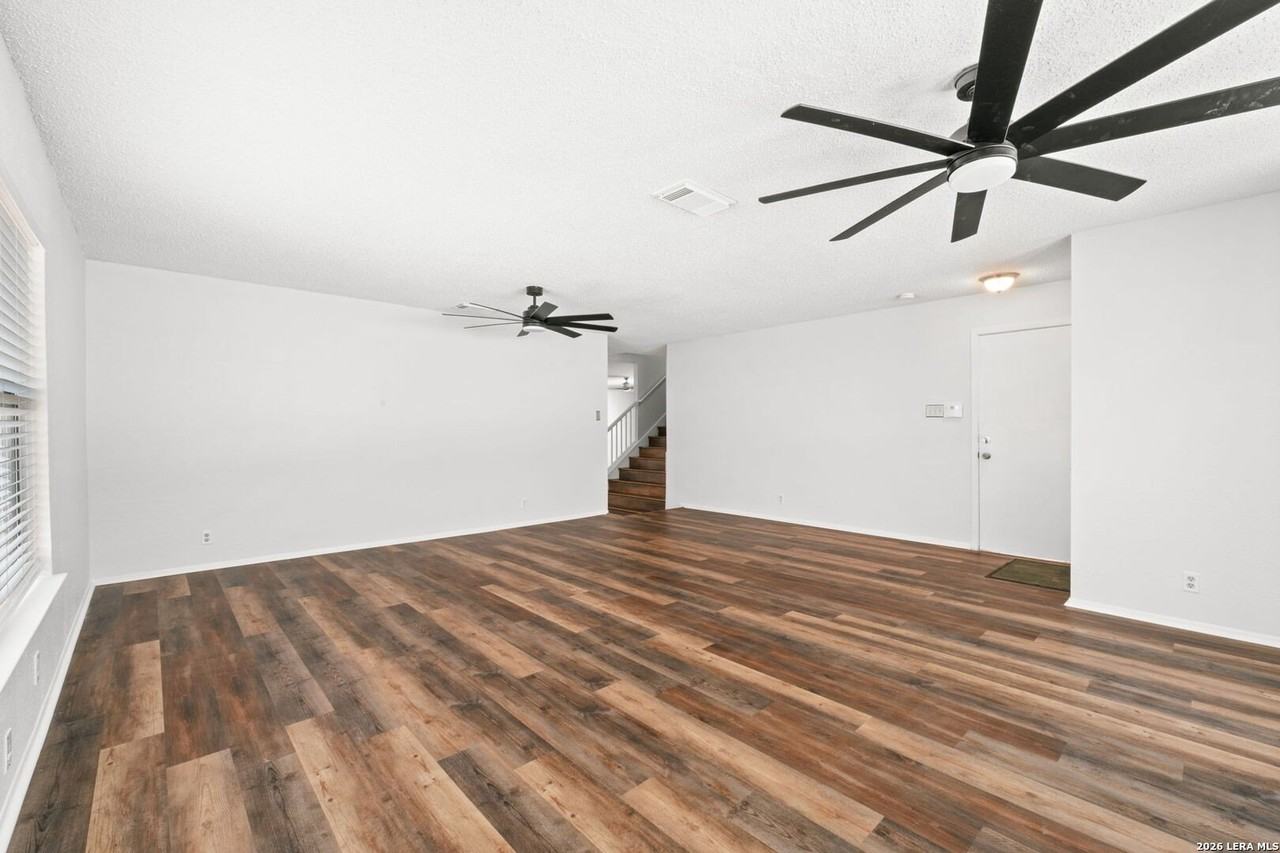 9546 Wicklow Dr - Photo 7 of 28