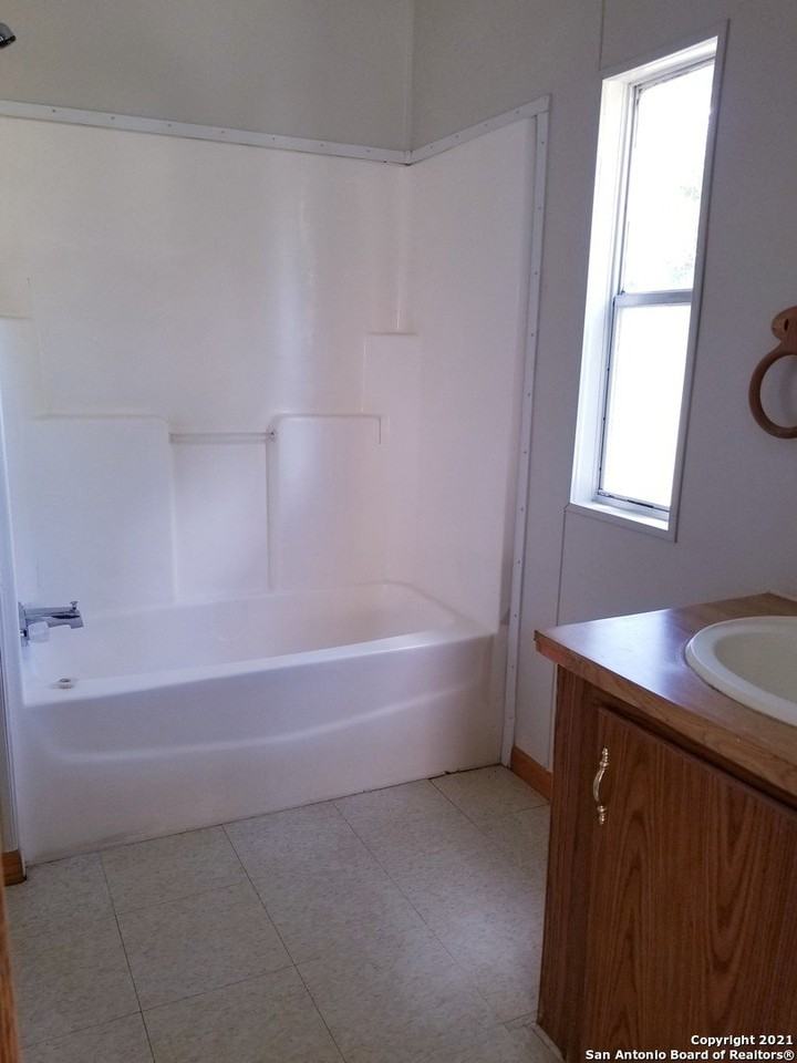 23322 Dragon Rock Rd - Photo 5 of 7