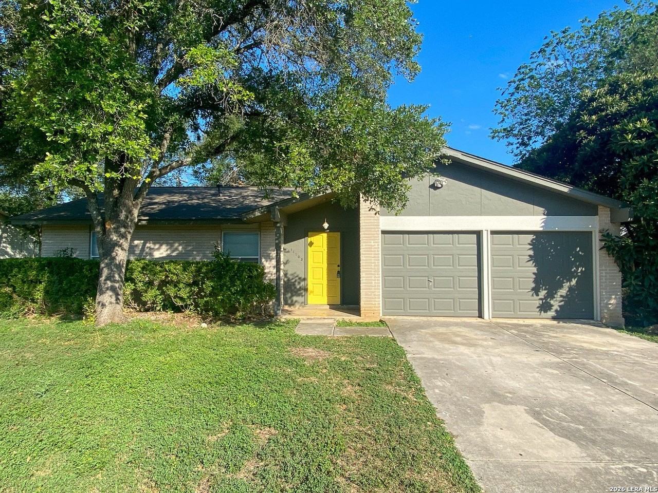 11703 Spring Mont St - Photo 3 of 19