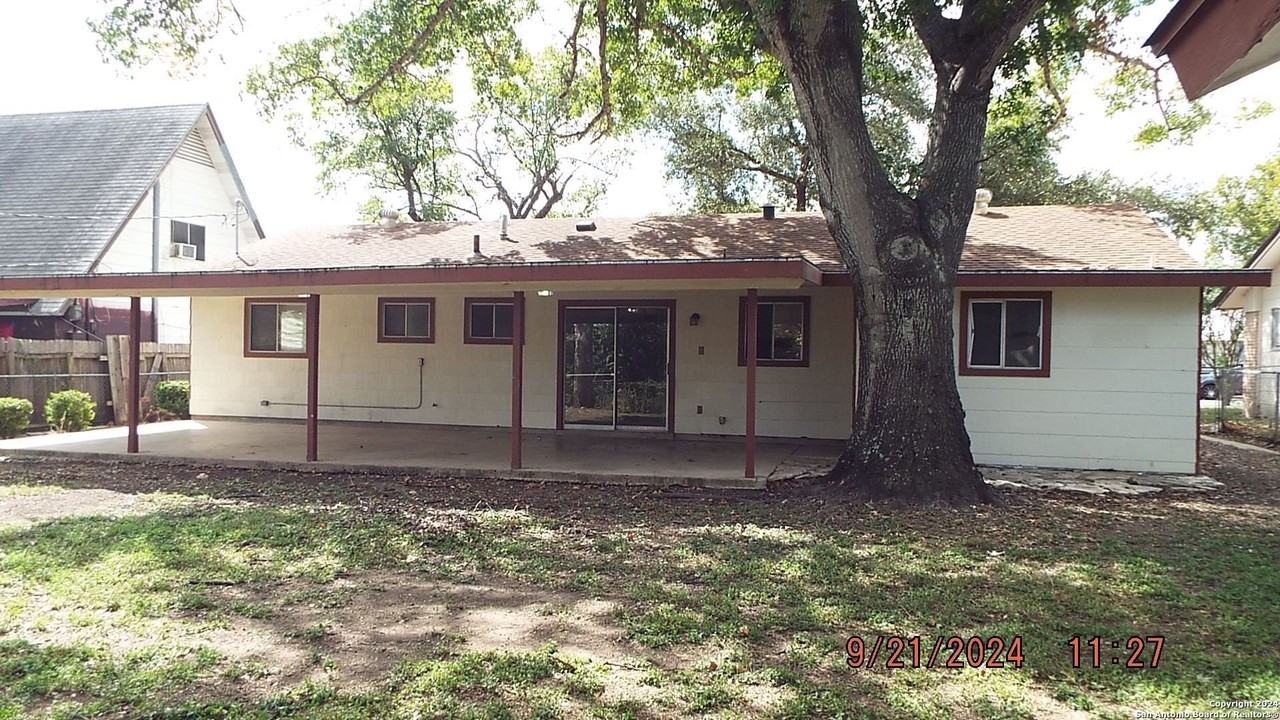 8003 Riata Ave - Photo 2 of 21