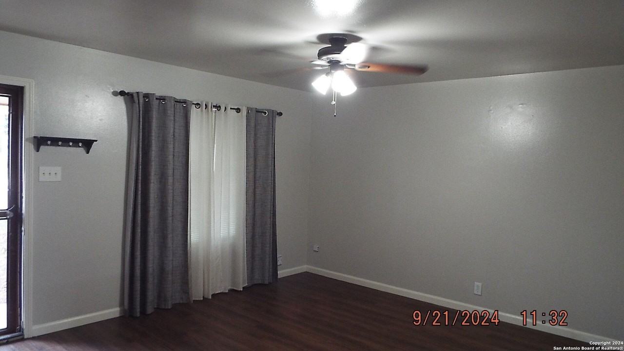 8003 Riata Ave - Photo 5 of 21