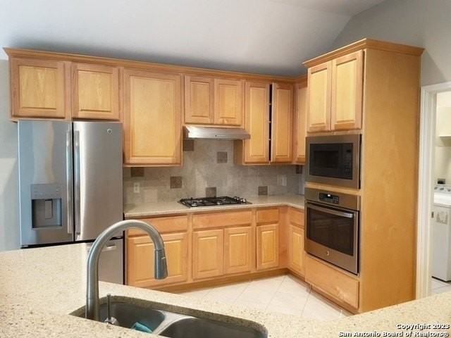 26418 Cuyahoga Cir - Photo 5 of 32