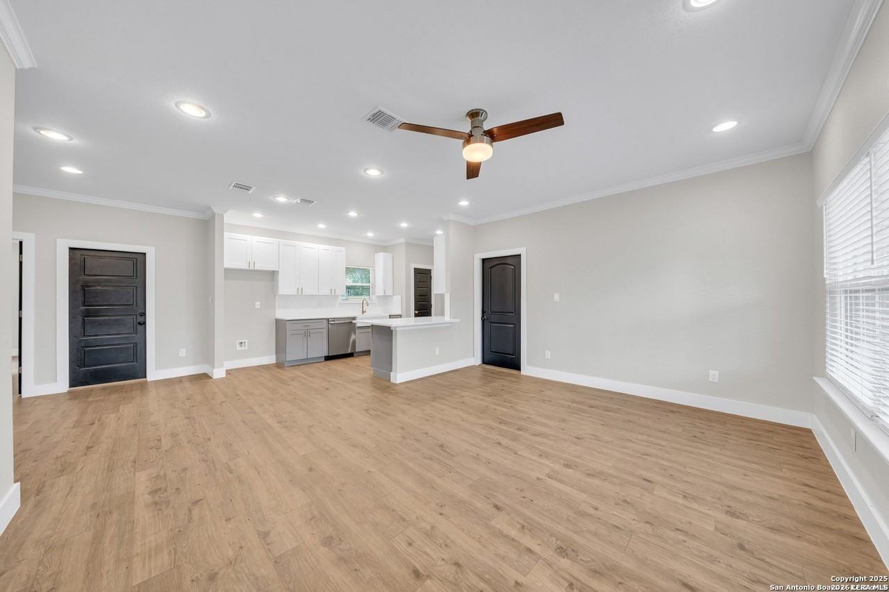 4130 Moana Dr - Photo 4 of 22