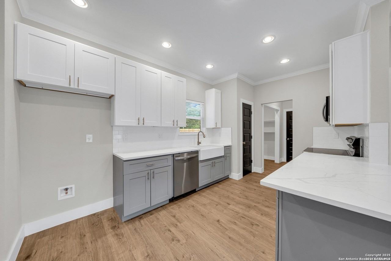 4130 Moana Dr - Photo 7 of 22