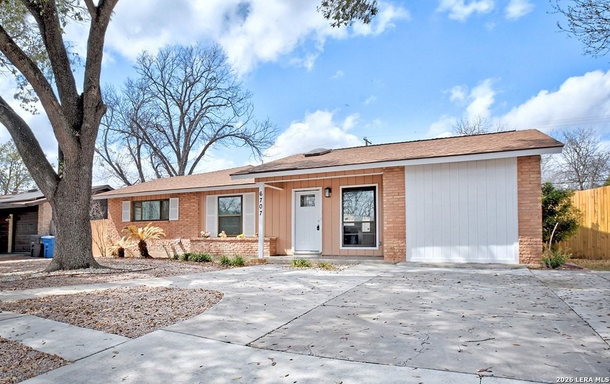 6707 Desilu Dr - Photo 2 of 20