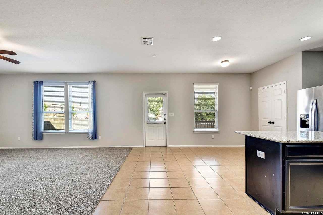 1447 Kedros - Photo 3 of 30