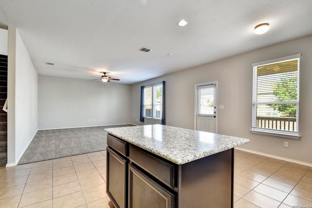 1447 Kedros - Photo 7 of 30