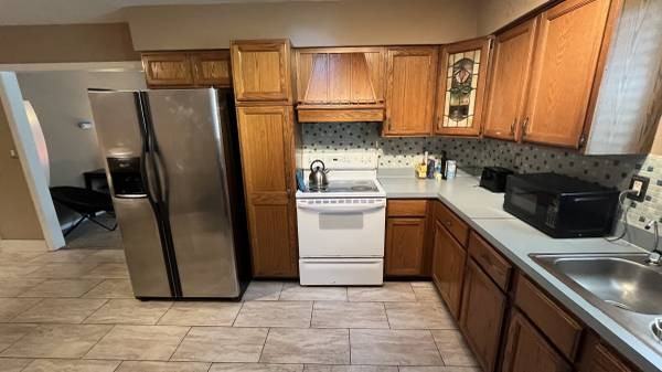 1090 Margaret Dr #5 - Photo 6 of 11