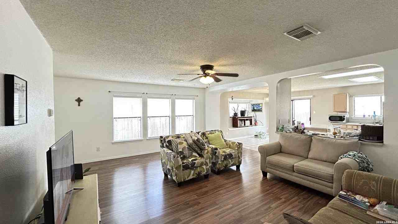 10015 Gentle Pt - Photo 5 of 30