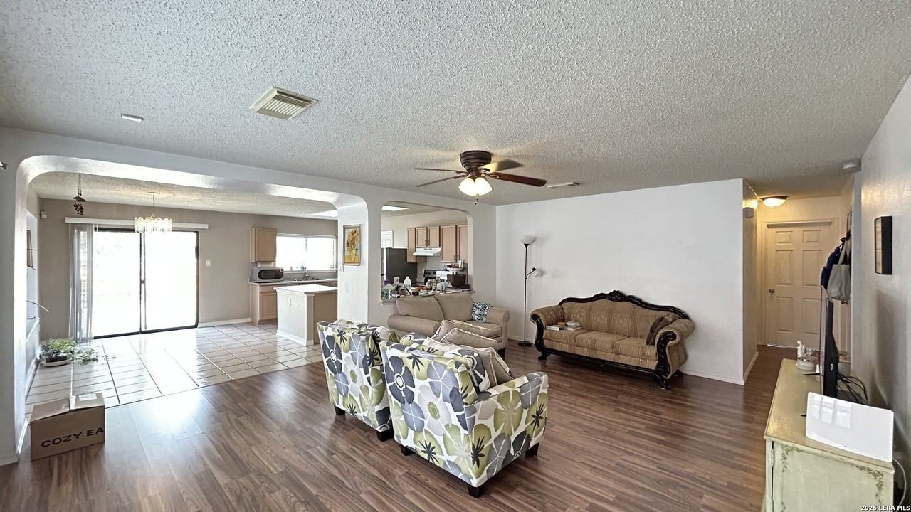 10015 Gentle Pt - Photo 6 of 30