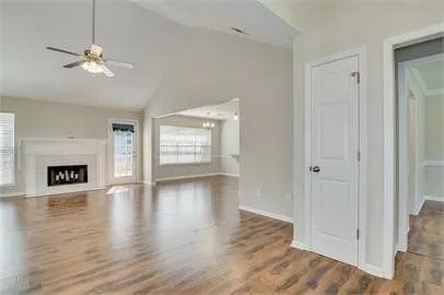 1105 Maple Ridge Ct #1 - Photo 4 of 25