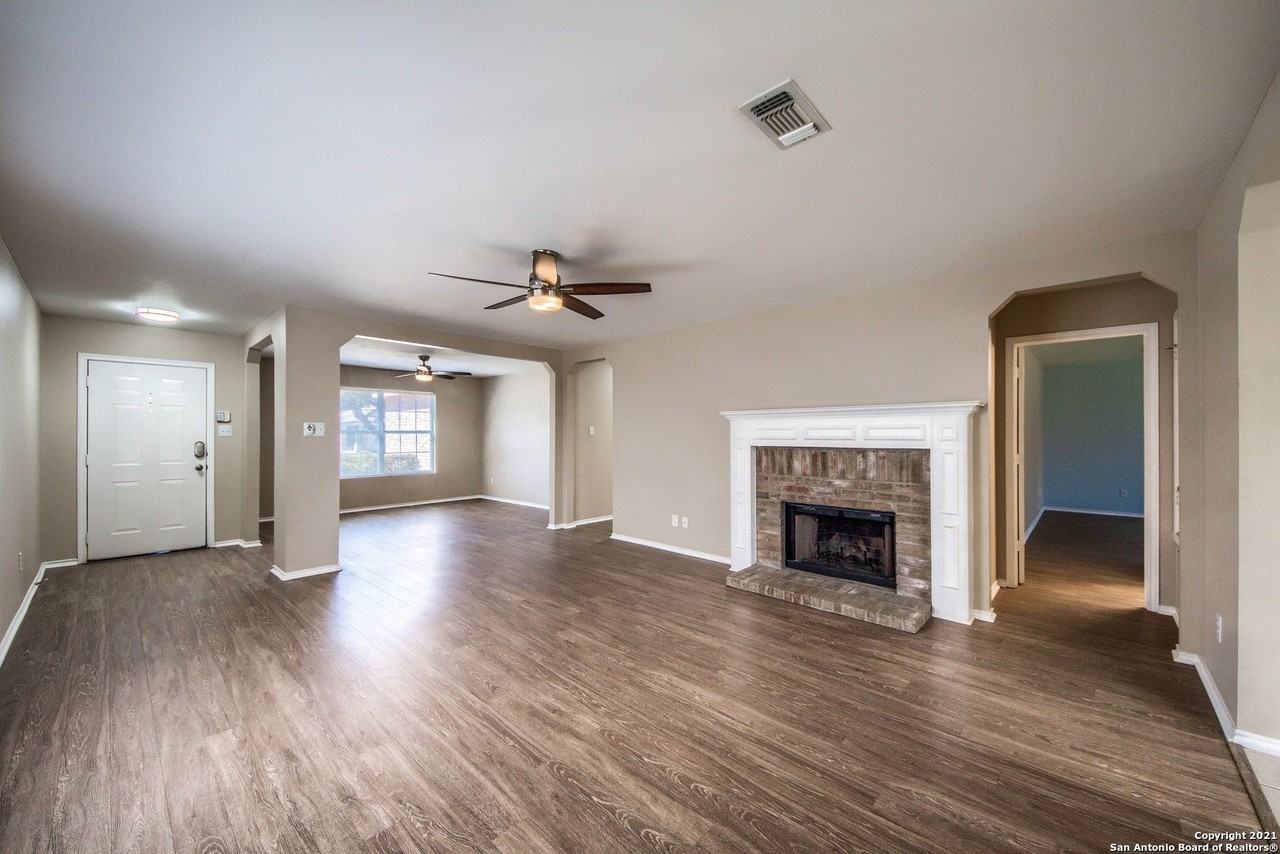 8807 Summer Trail St - Photo 7 of 23