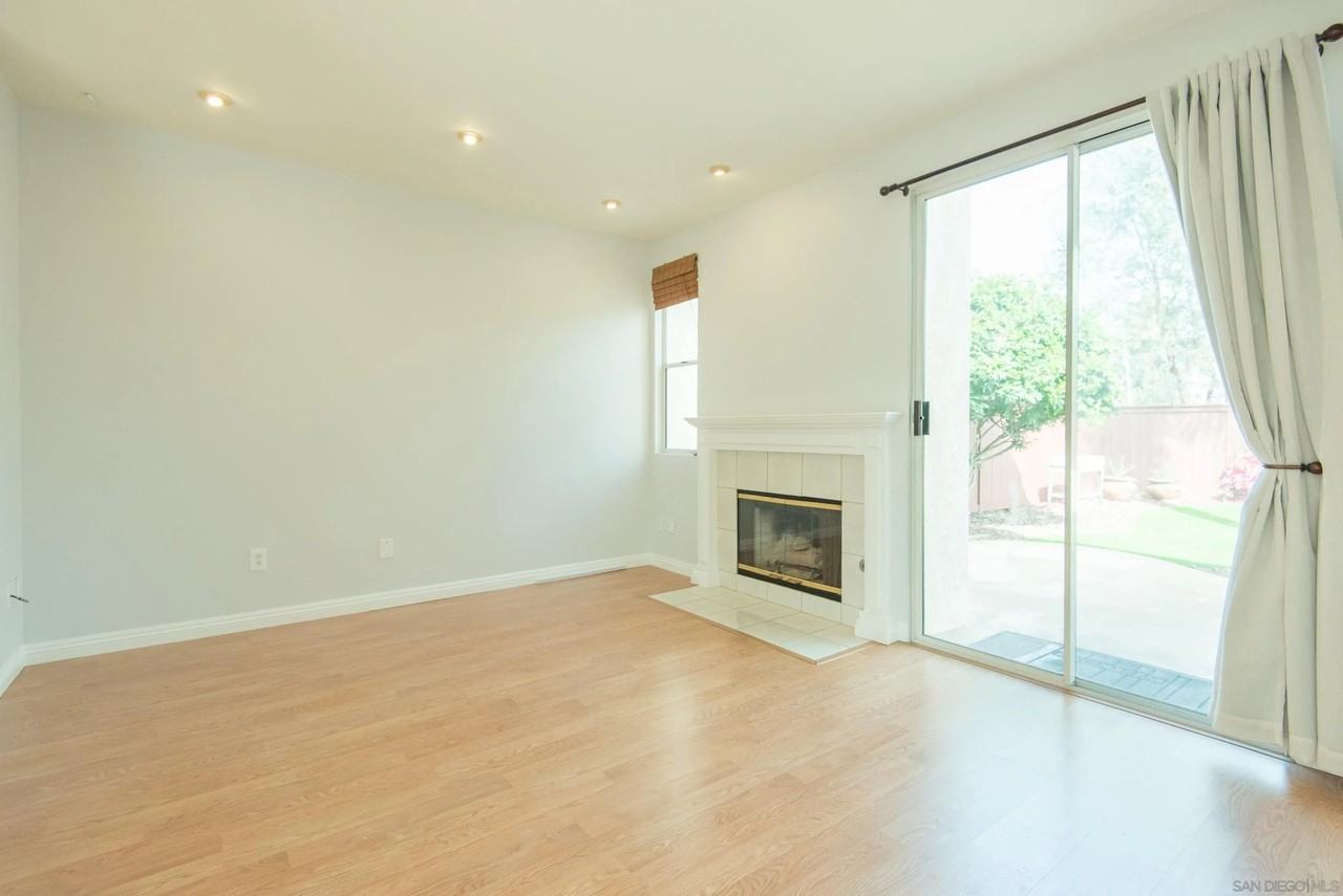 10698 Eglantine Ct - Photo 4 of 14