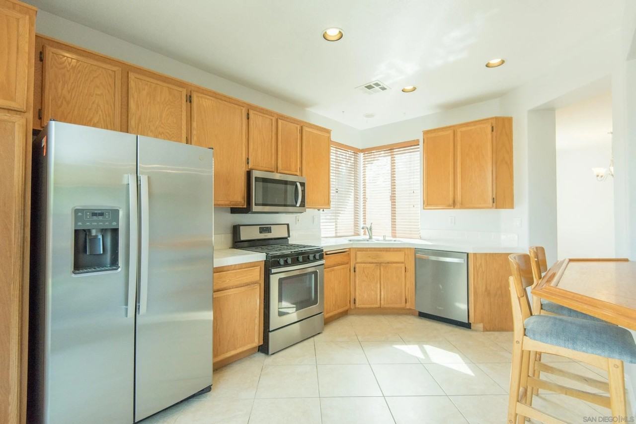 10698 Eglantine Ct - Photo 6 of 14