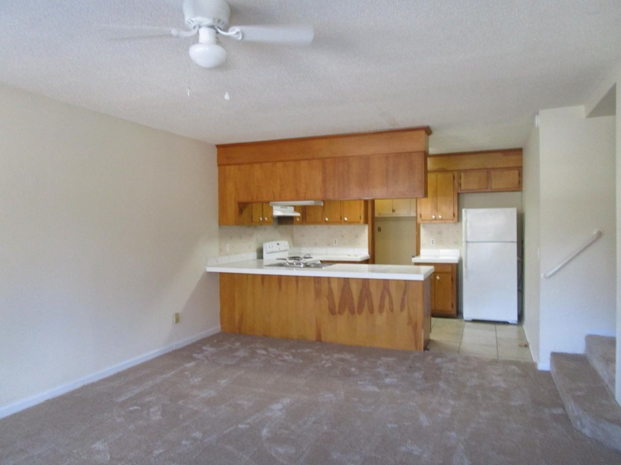 25 Cuttino Rd - Photo 3 of 18