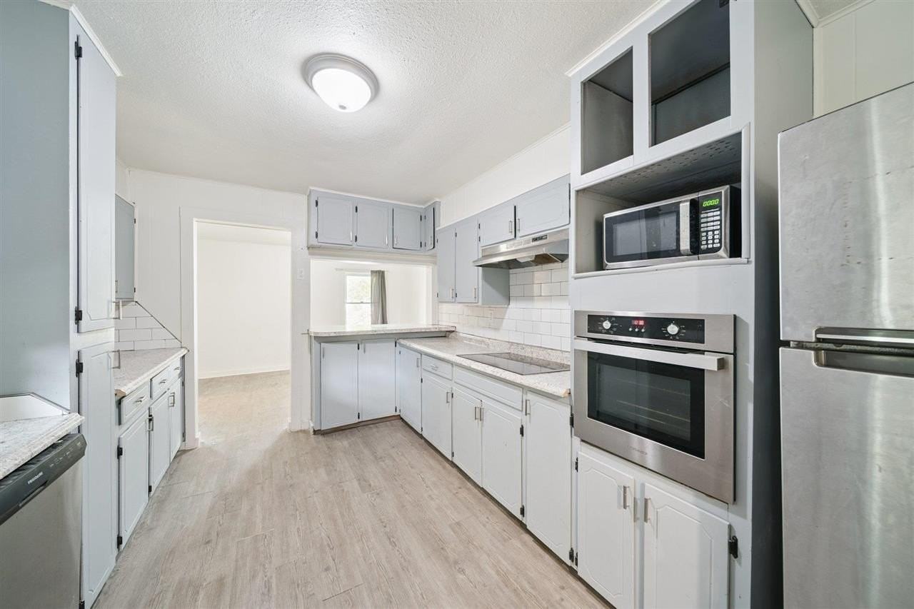 1304 S Husband St - Photo 5 of 29