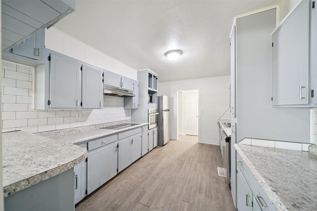 1304 S Husband St - Photo 6 of 29