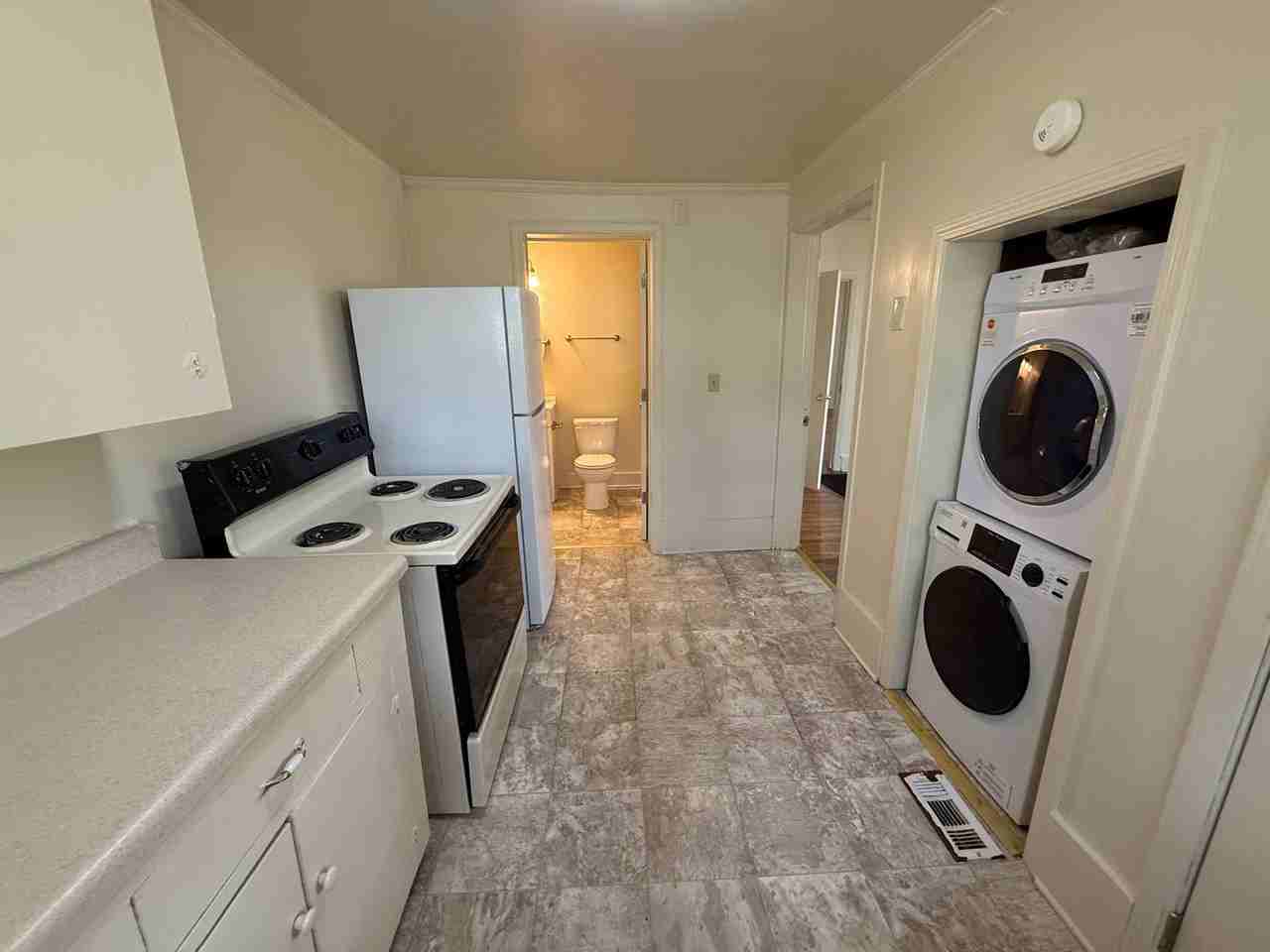 295 Sycamore Dr - Photo 3 of 23