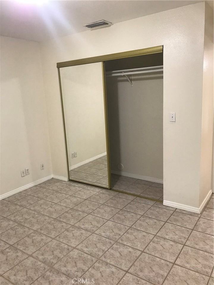 1520 Grandview Ave - Photo 3 of 5