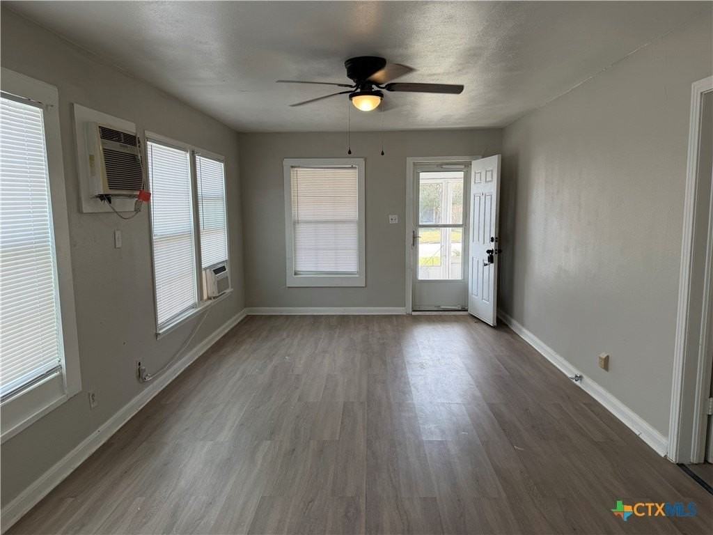 212 S 26th St - Photo 7 of 14