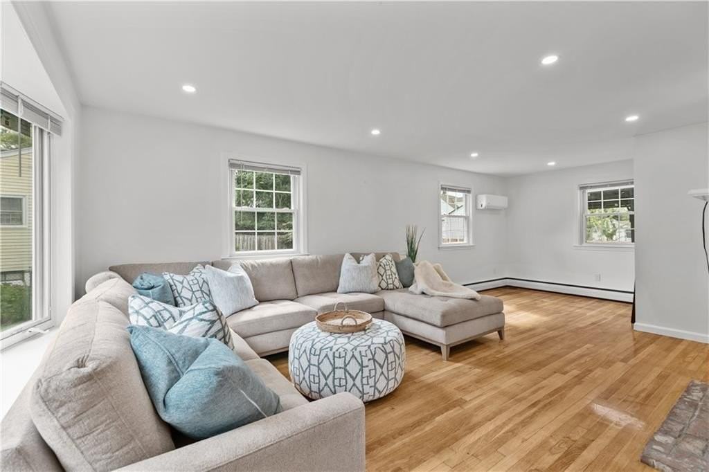 12 Granada Ter - Photo 3 of 26