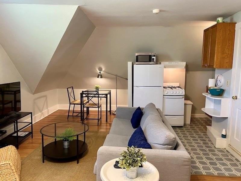 96 Rhode Island Ave Apt 6 - Photo 5 of 19