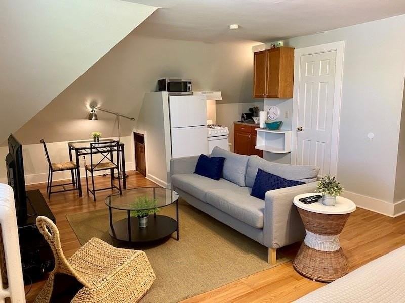 96 Rhode Island Ave Apt 6 - Photo 6 of 19