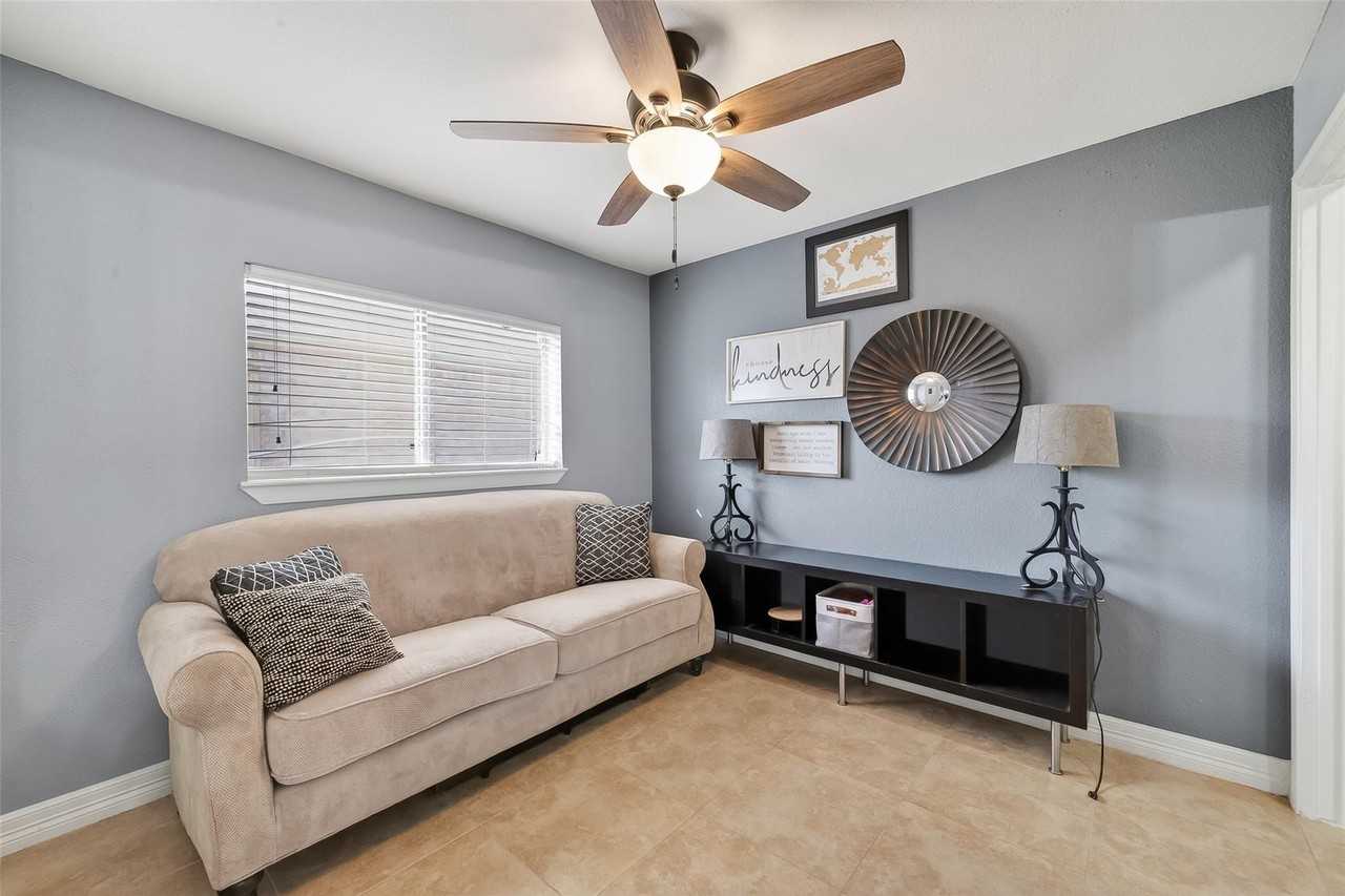 18530 Trail Bend Ln - Photo 7 of 36