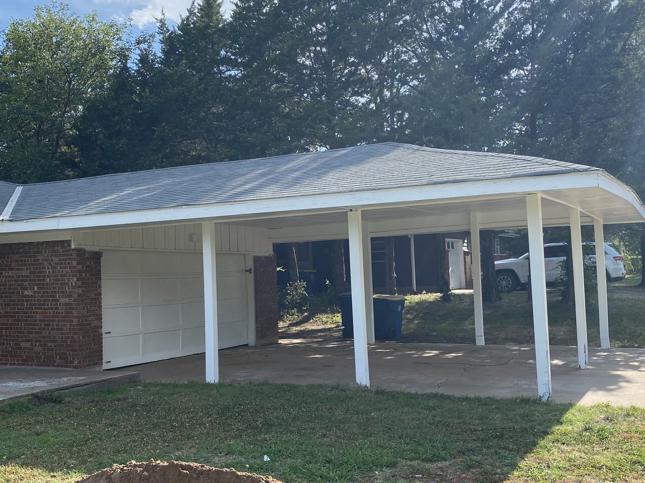 601 W Cheyenne Dr - Photo 3 of 10