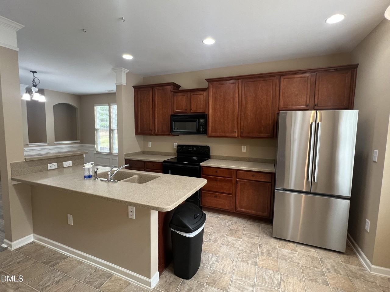 8817 Camden Park Dr - Photo 7 of 19