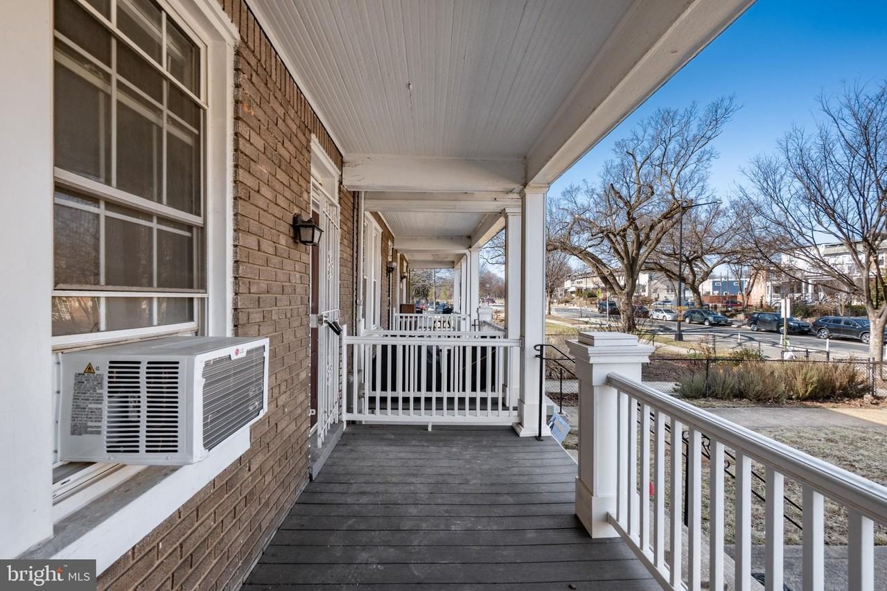 1805 Potomac Ave Se - Photo 2 of 44